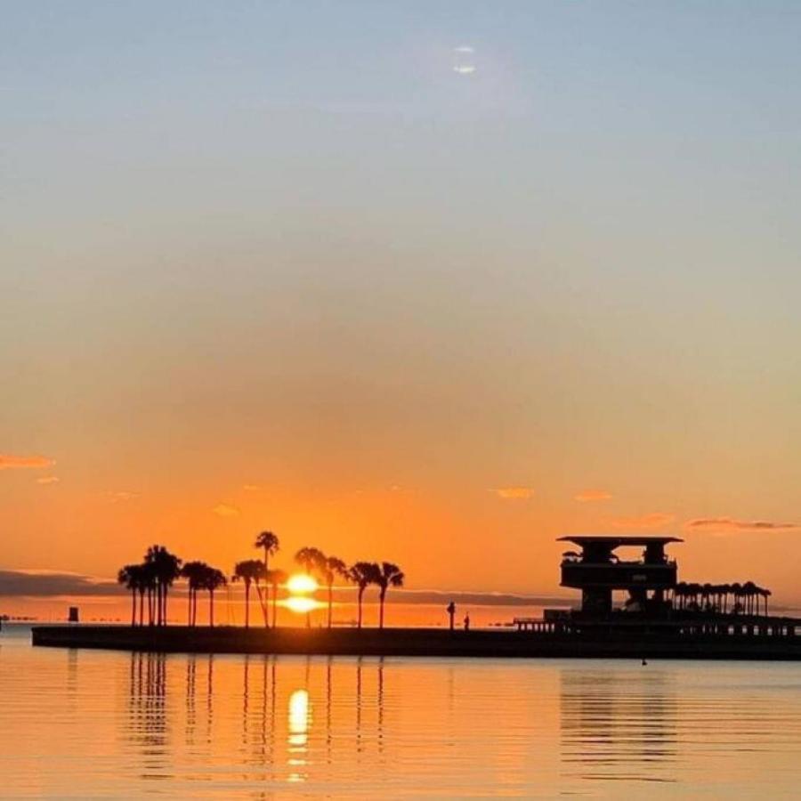 Retro Retreat In Dtsp - Explore The Downtown Area セント・ピーターズバーグ エクステリア 写真