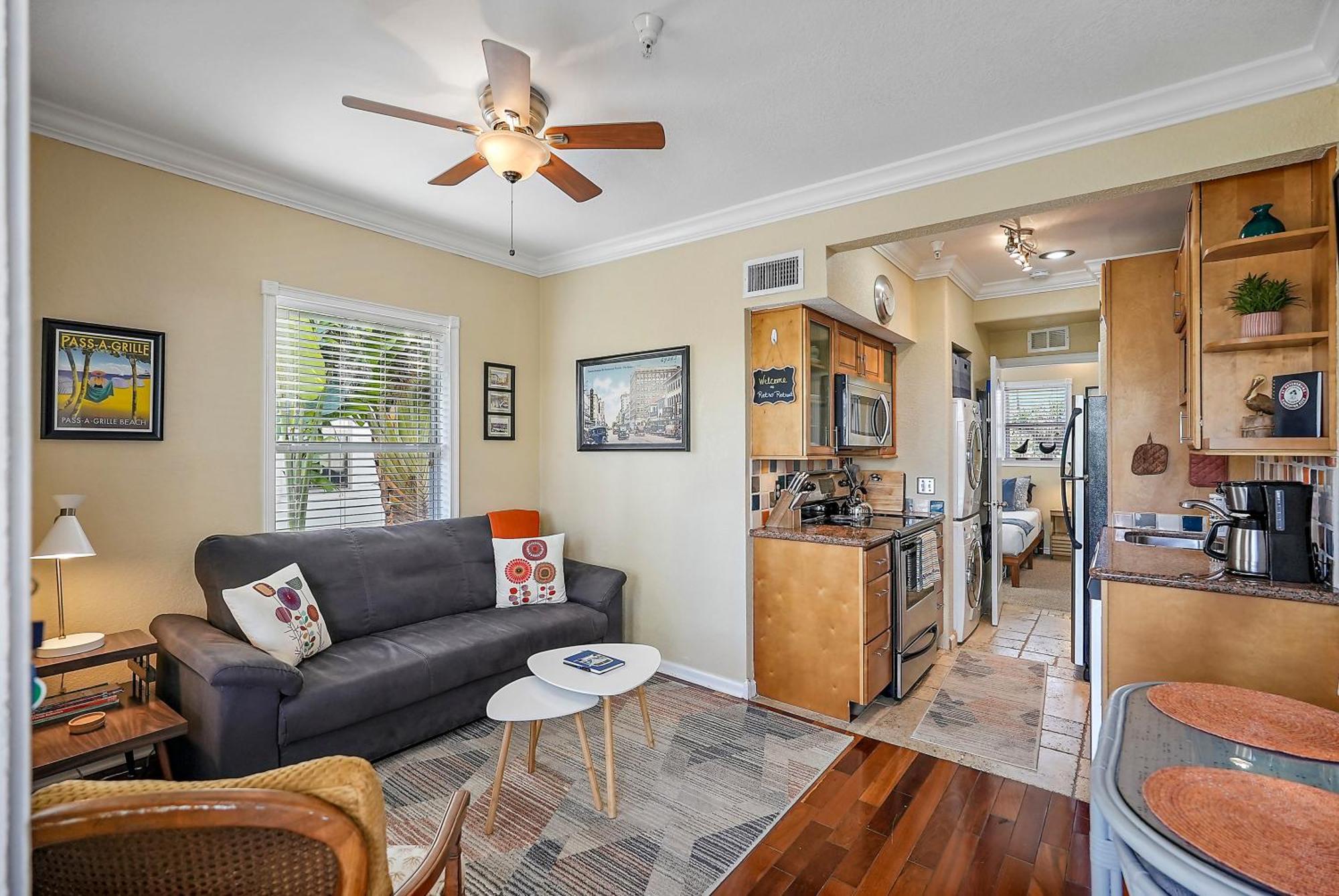 Retro Retreat In Dtsp - Explore The Downtown Area セント・ピーターズバーグ エクステリア 写真